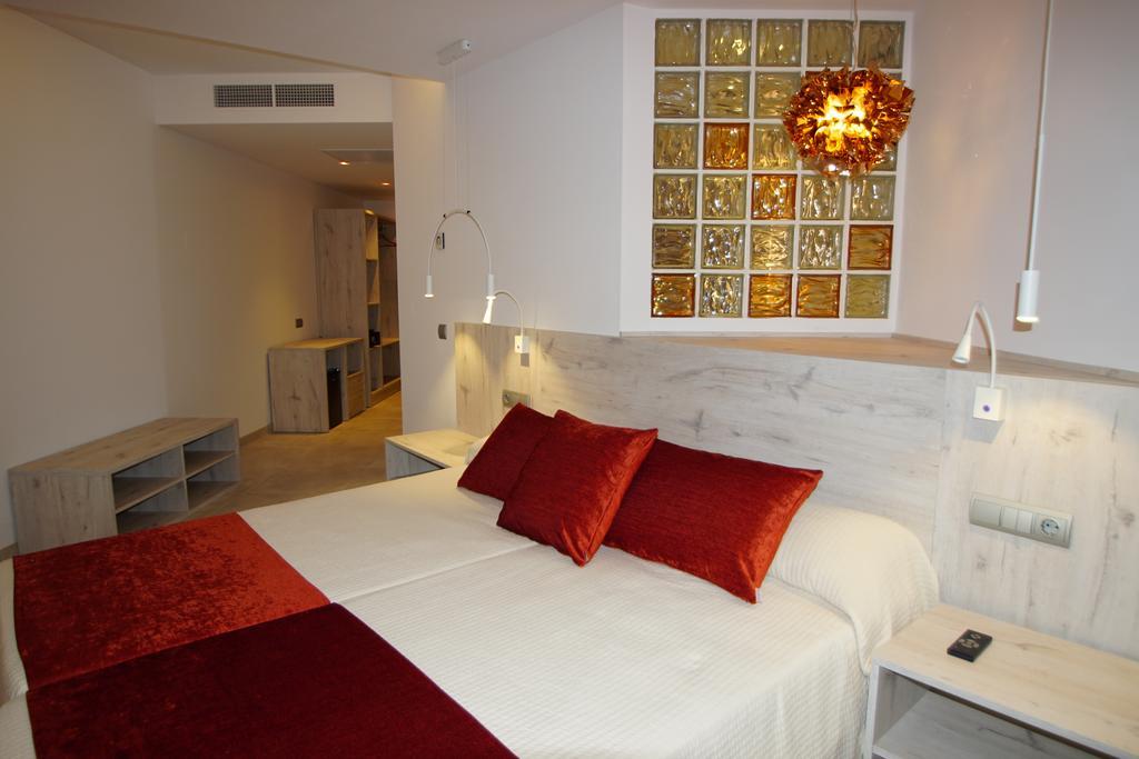 Abrat Hotel San Antonio (Ibiza)